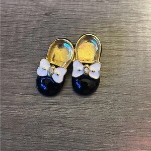 Super Darling Girls Shoes With Bows / Bejeweled Pin - Lapel, Hat